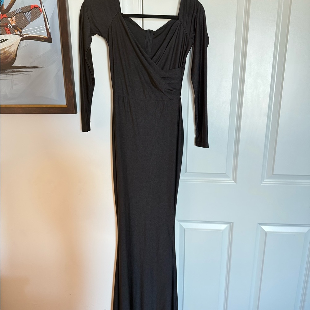 Elegant Black Long Sleeve Dress